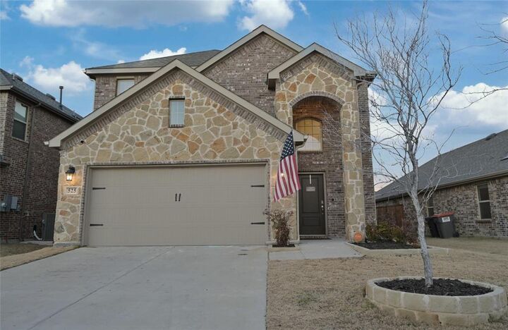 Property Photo:  525 Liliana Lane  TX 75409 