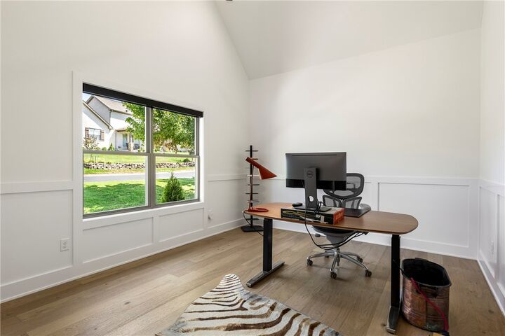 Property Photo: 2808 Palisades Circle AR 72712