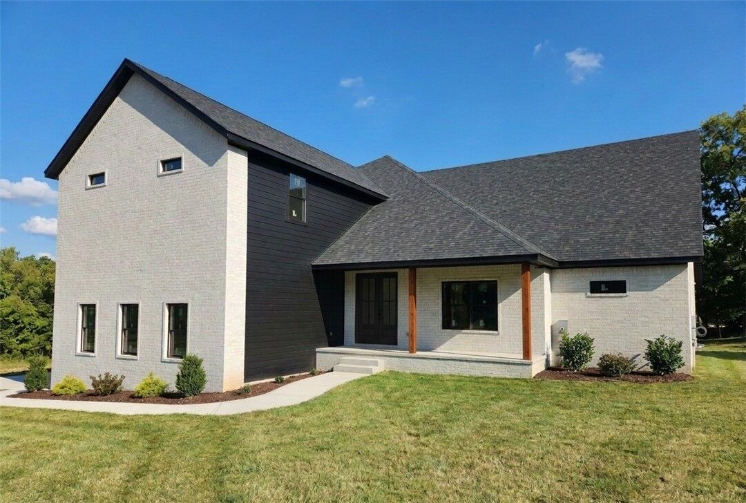 Property Photo:  5116 Joe Lane  AR 72756 