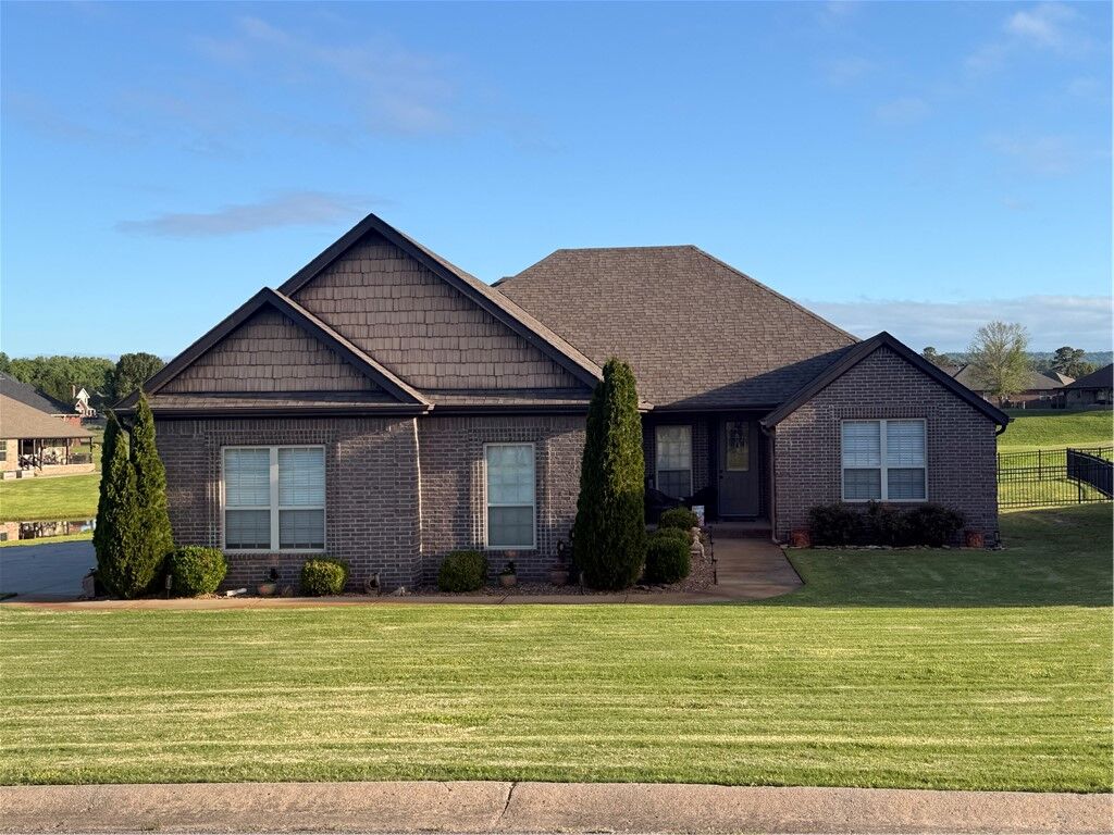 Property Photo:  10092 Laura Street  AR 72833 