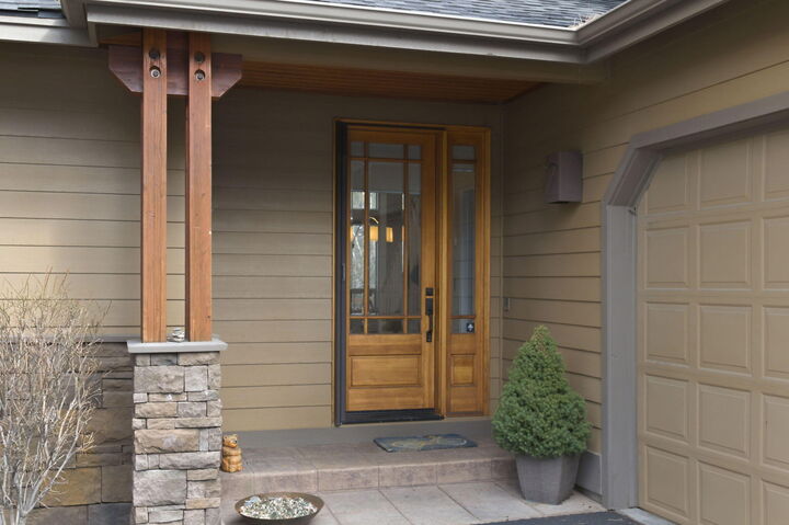 Property Photo:  2526 NW Locke Court  OR 97703 