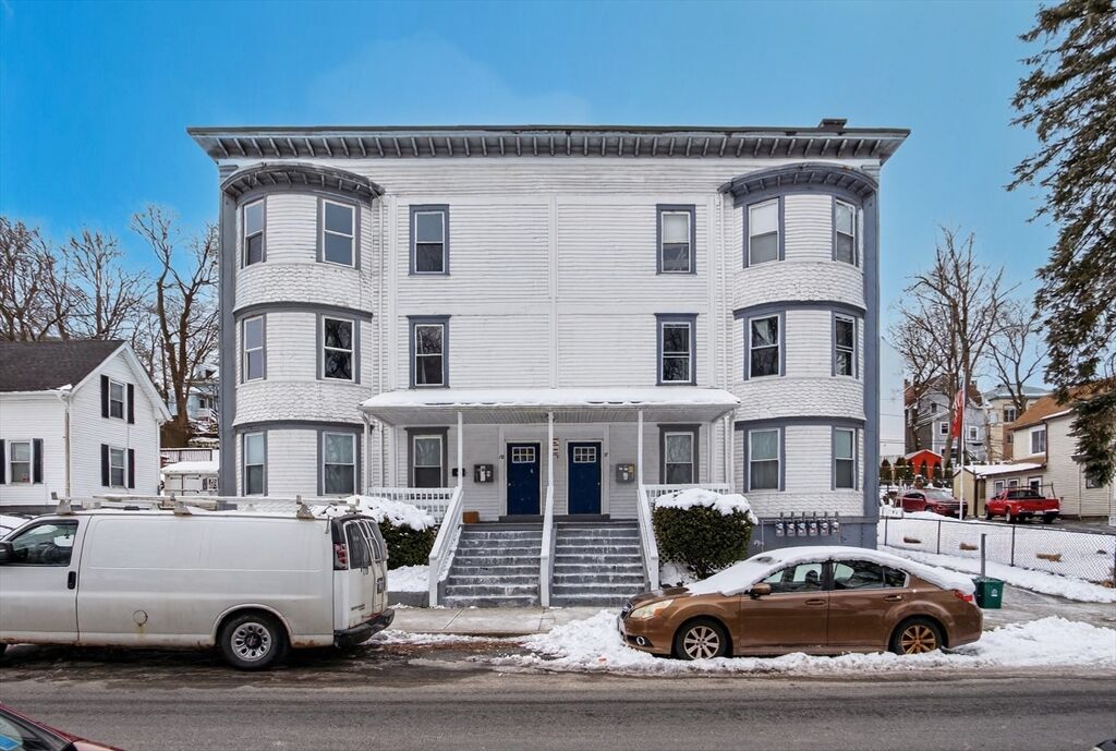 Property Photo:  18 Crystal St  MA 01603 