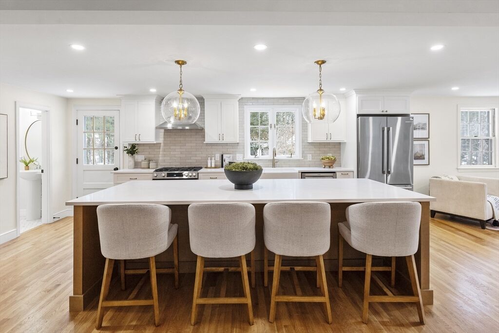 Property Photo:  33 Oak Hill Rd  MA 01778 