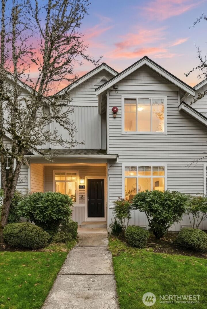 Property Photo: 958 232nd Place NE WA 98074