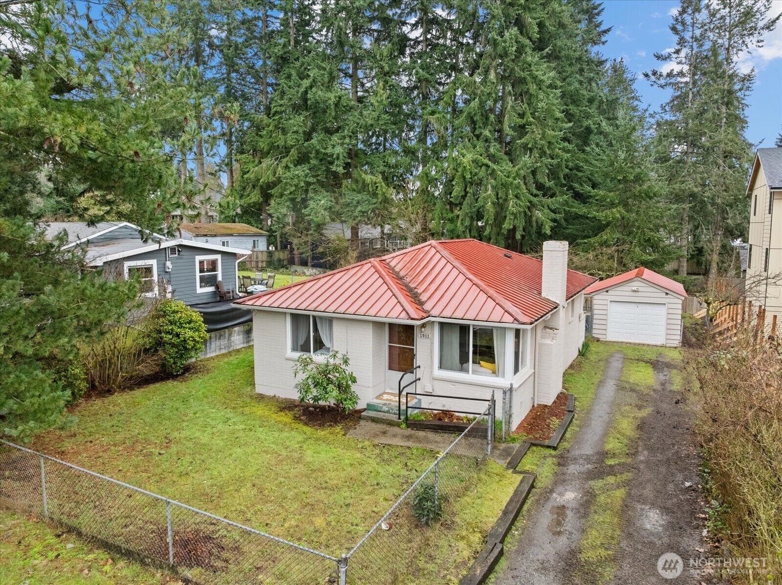 Property Photo:  1011 NE 180th Street  WA 98155 