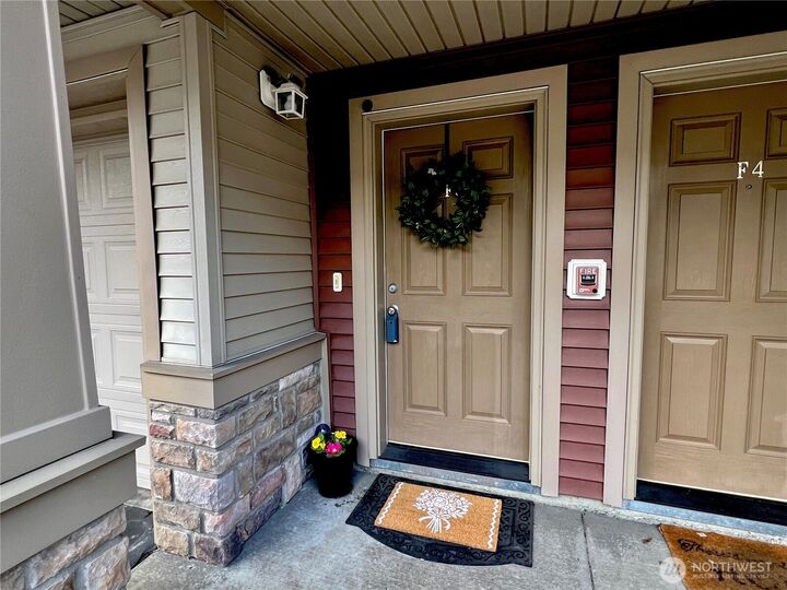 Property Photo:  15325 SE 155th Place F-3  WA 98058 