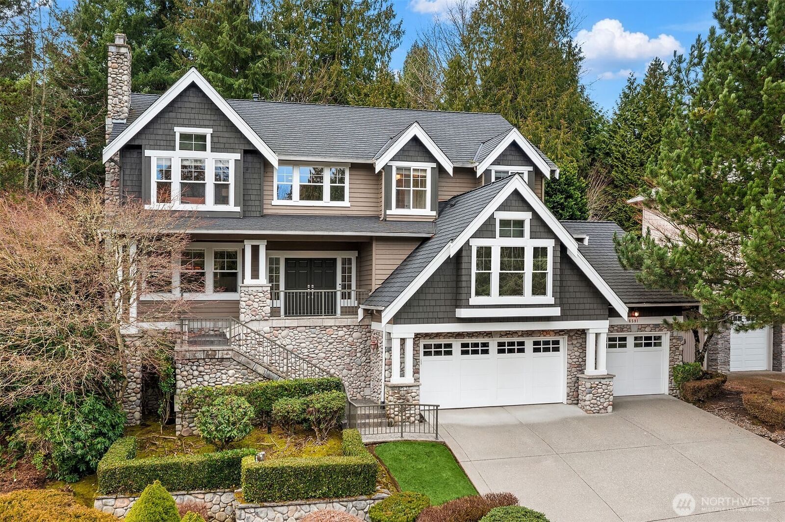 Property Photo:  6591  156th Avenue SE  WA 98006 