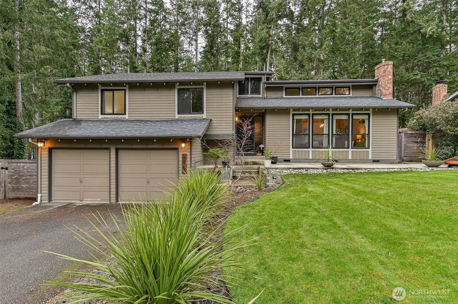Property Photo:  6727  77th St Ct NW  WA 98335 