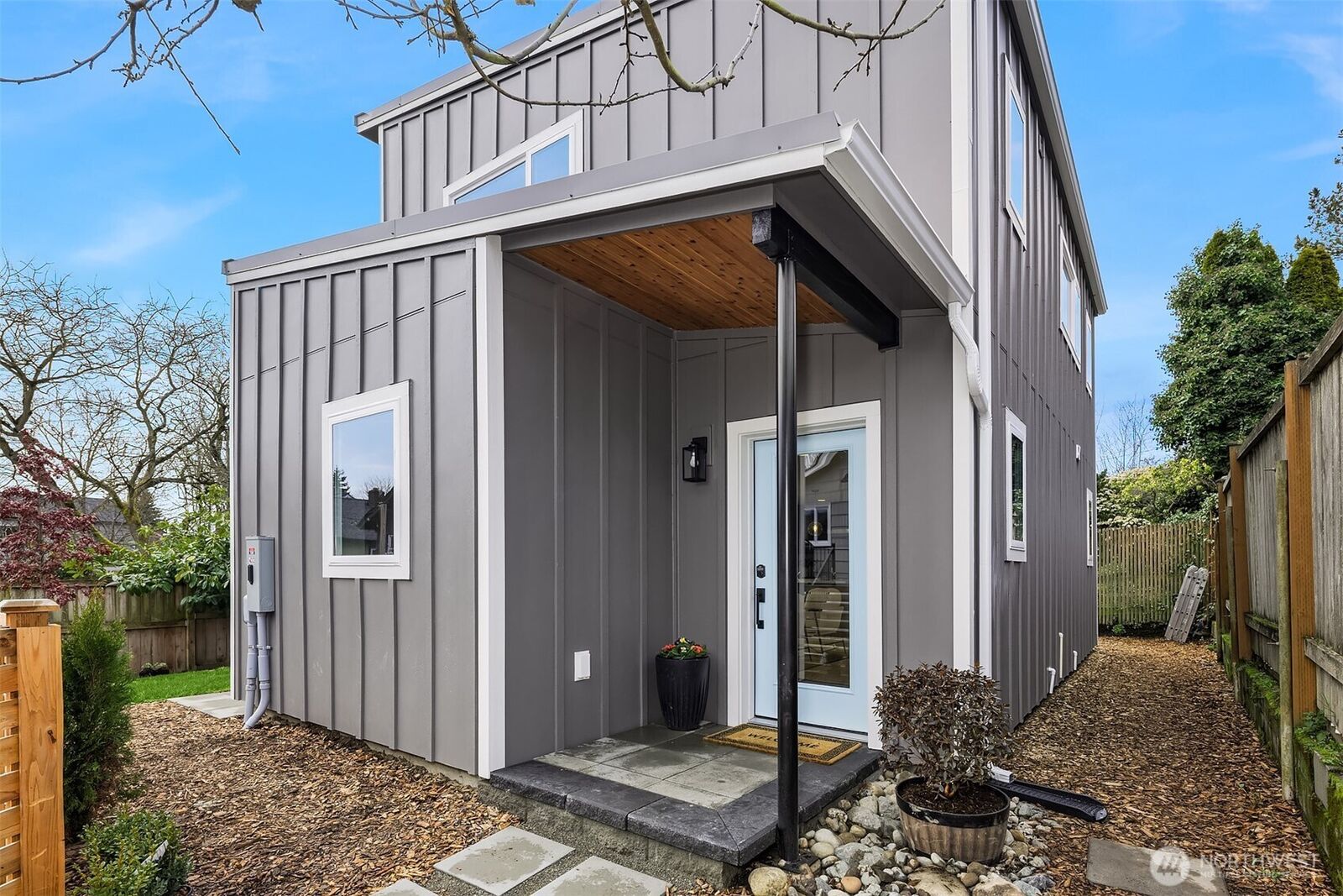 Property Photo:  7521  12th Avenue NW  WA 98117 