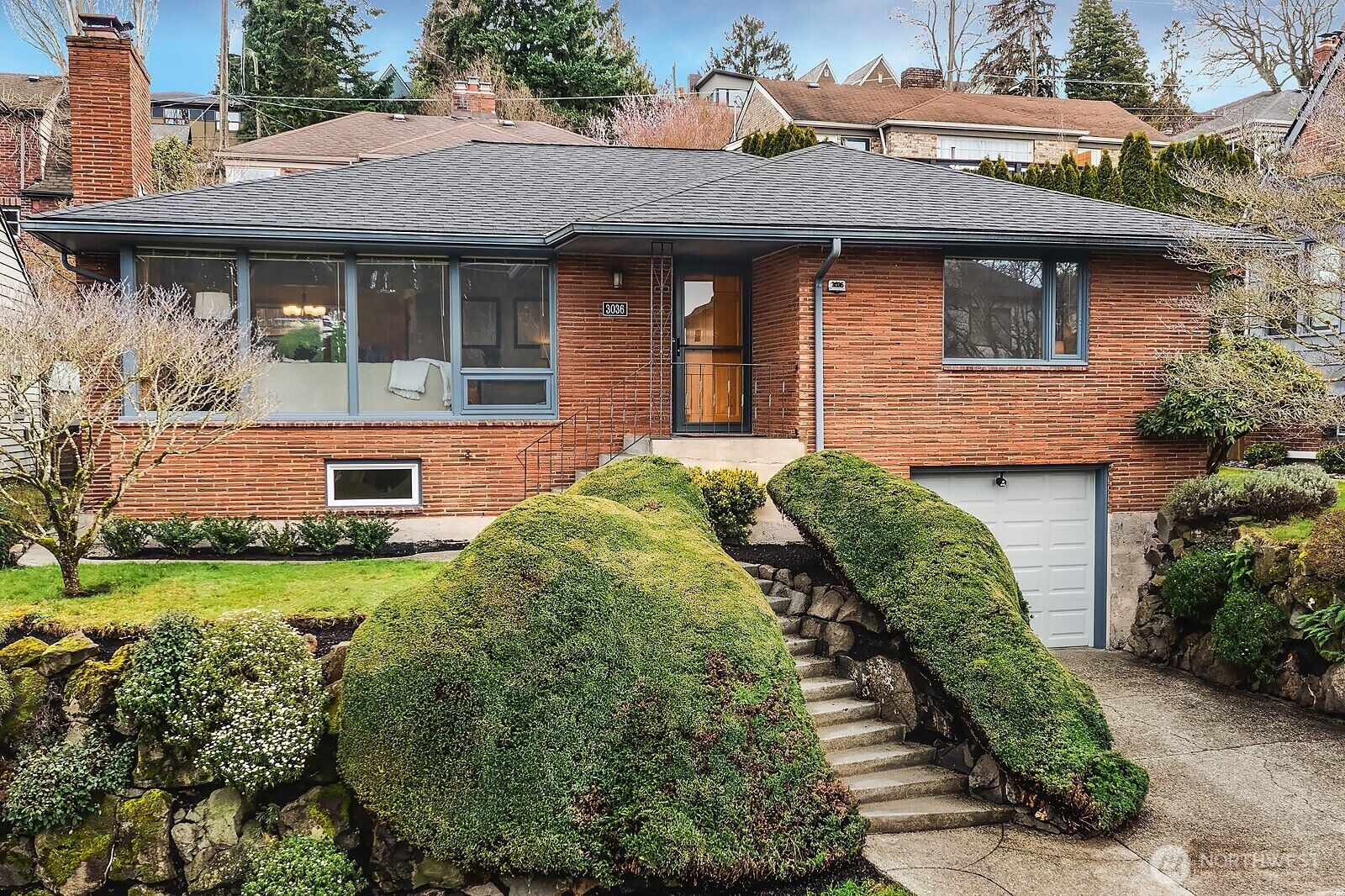 Property Photo: 3036 12th Avenue W WA 98119