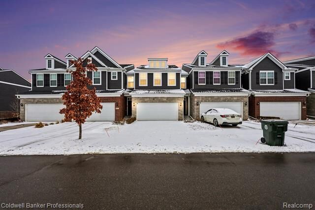 Property Photo:  4883 Broomfield Way  MI 48359 