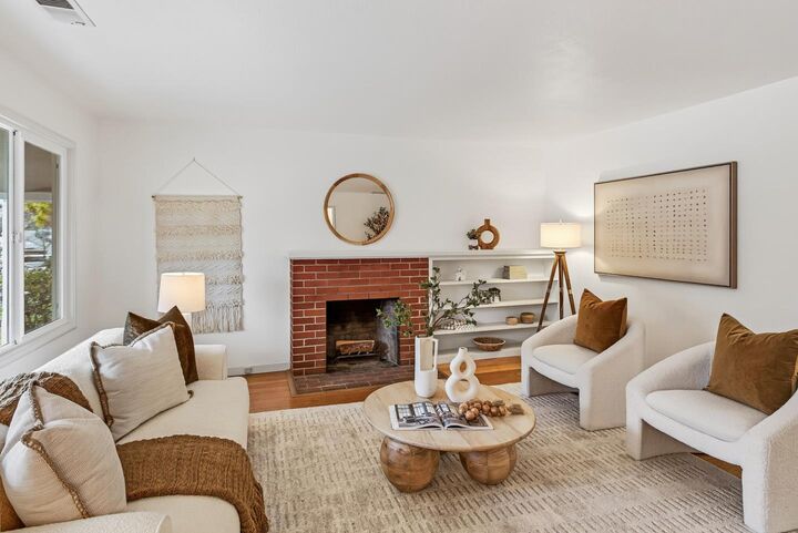 Property Photo: 1046 Lupin Way CA 94070