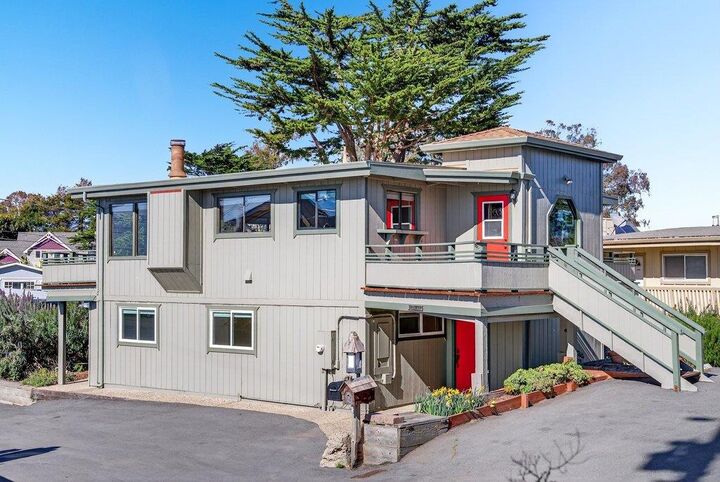 Property Photo:  1 Gray Way  CA 95076 