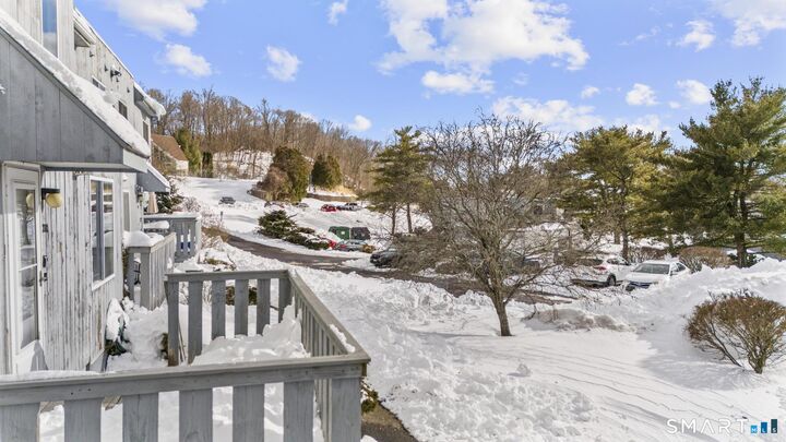 Property Photo:  23 Birch Lane H  CT 06513 