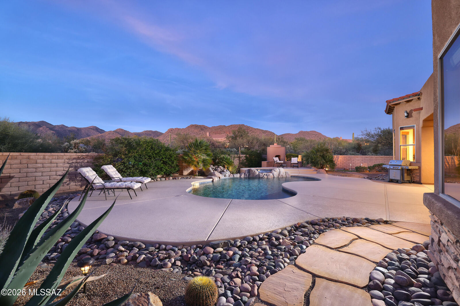 Property Photo:  5950 W Double Green Lane  AZ 85658 