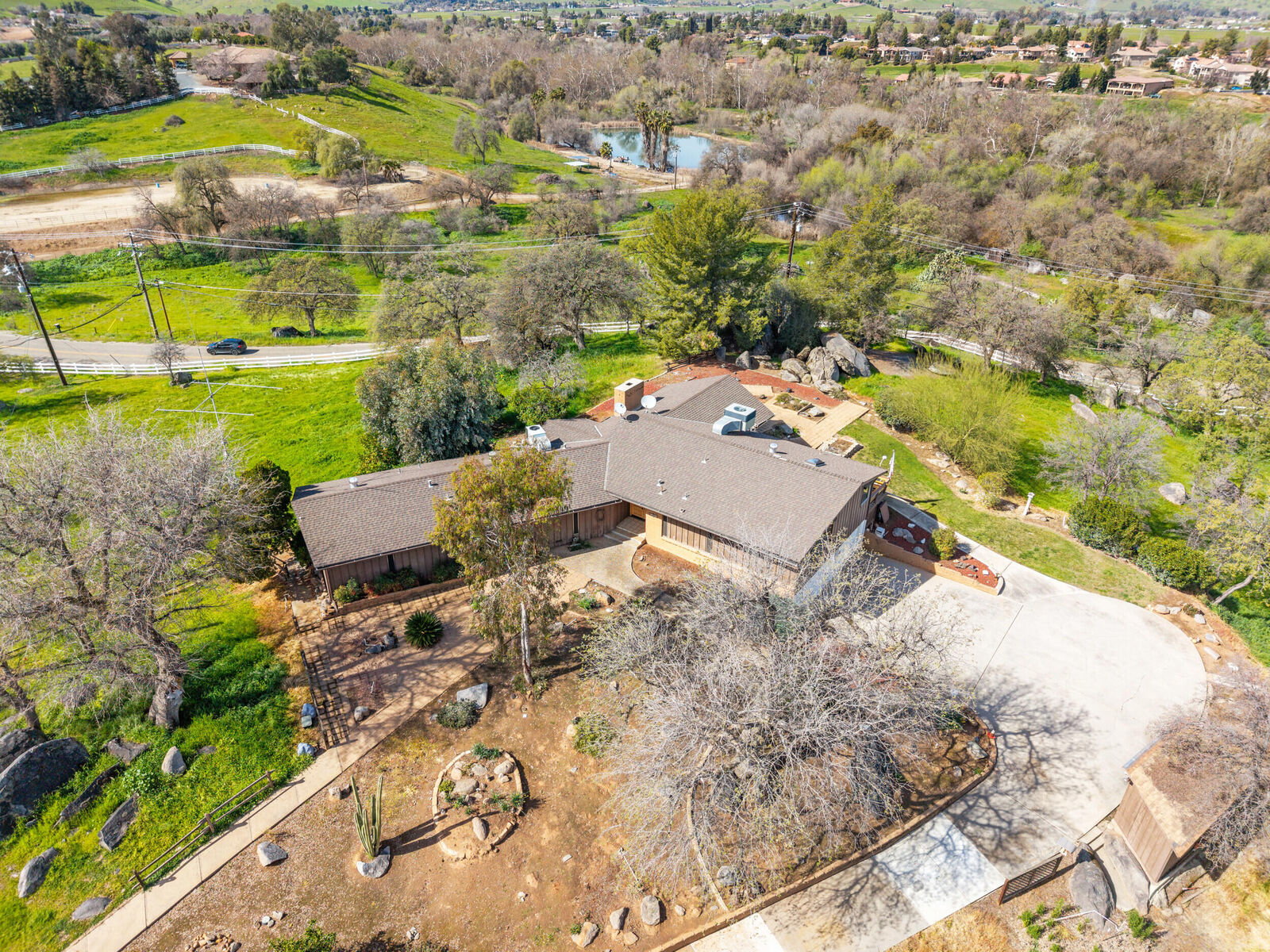 Property Photo:  32665 Pleasant Oak Drive  CA 93265 