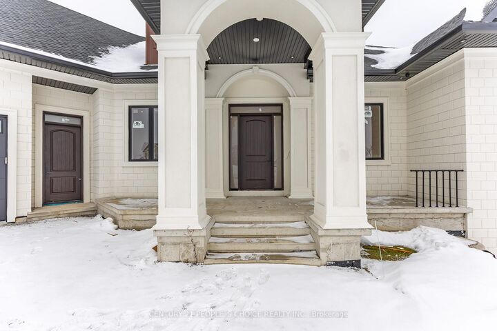 Property Photo: 11 Caldwell Drive ON L0L 2L0