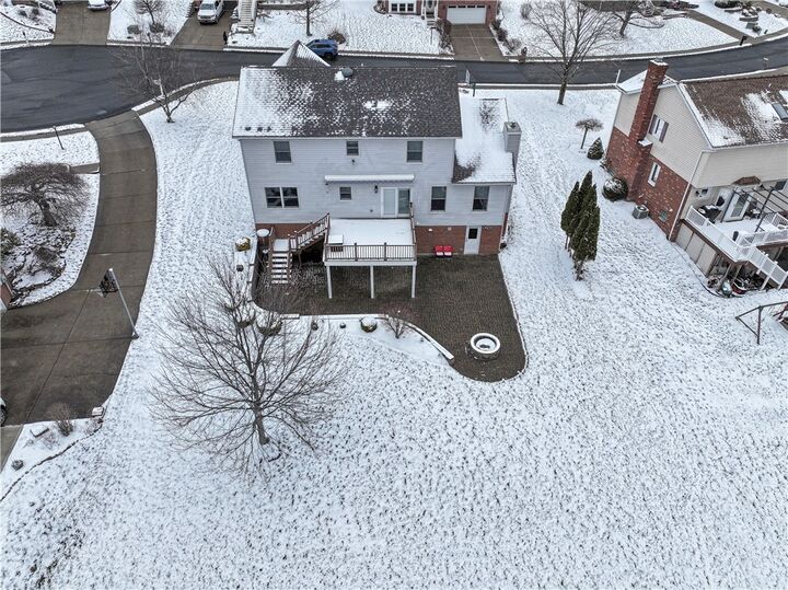 Property Photo: 919 Lodgepole PA 15126