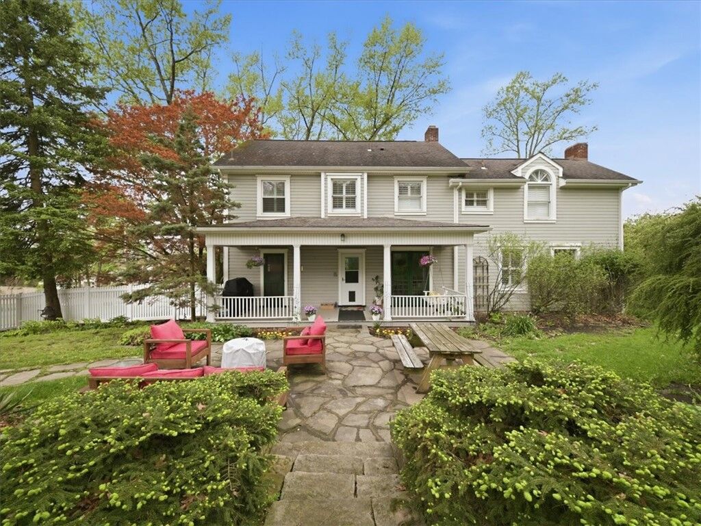 Property Photo:  4506 Middle Rd  PA 15101 