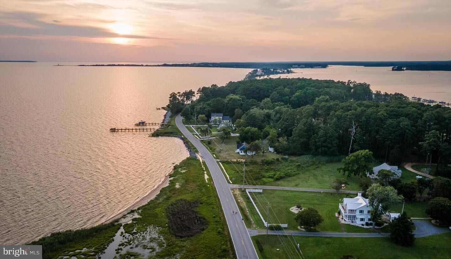 Property Photo:  16530 Piney Point Road  MD 20674 