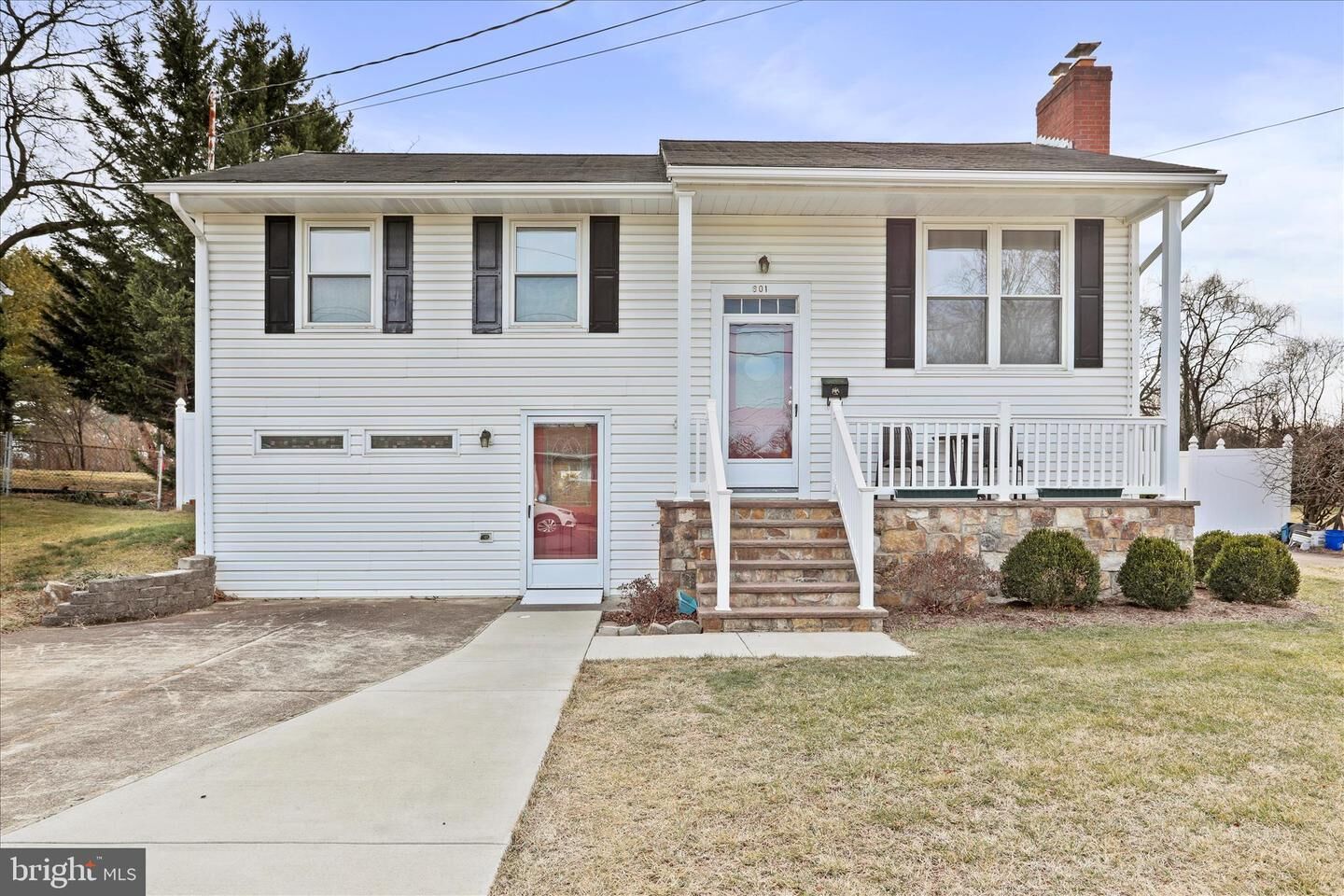 Property Photo:  601 Hollingsworth Drive  VA 22601 
