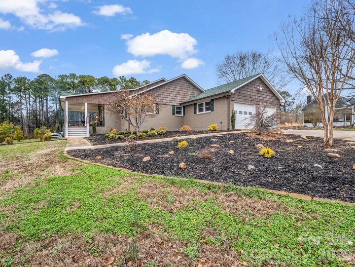 Property Photo:  353 Country Club Road  NC 28150 