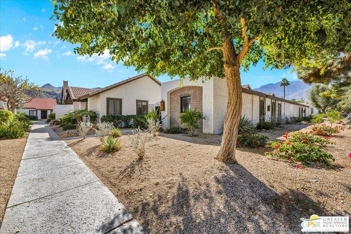 Property Photo: 2247 Miramonte Cir CA 92264