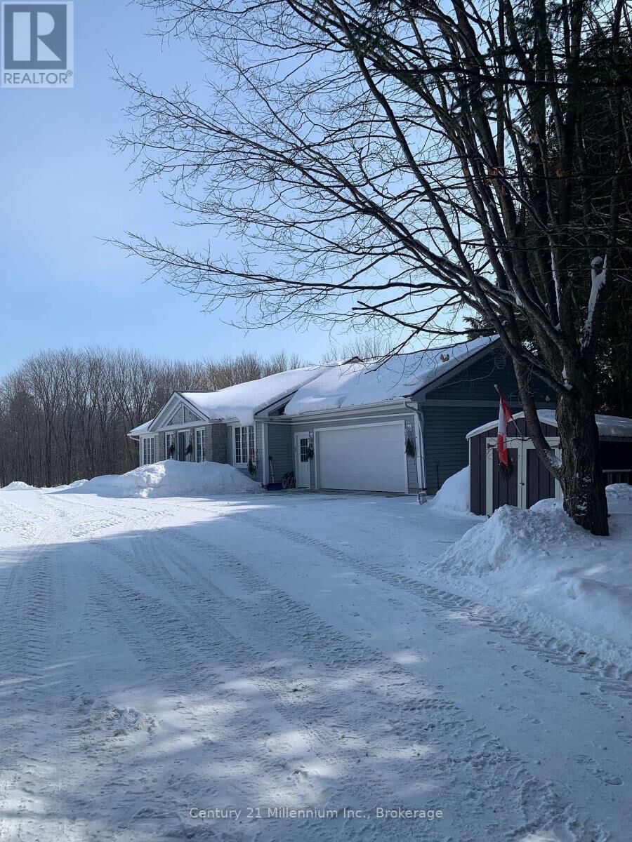 Photo de la propriété:  9849 Wellington Rd 3  ON N0G 1M0 