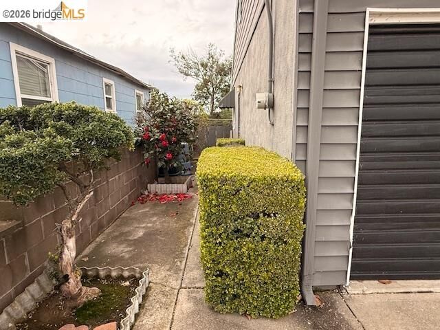 Property Photo: 178 Linda Vista Ave CA 94565