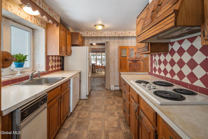 Property Photo:  63 Diamond Hill Road  NY 12054 