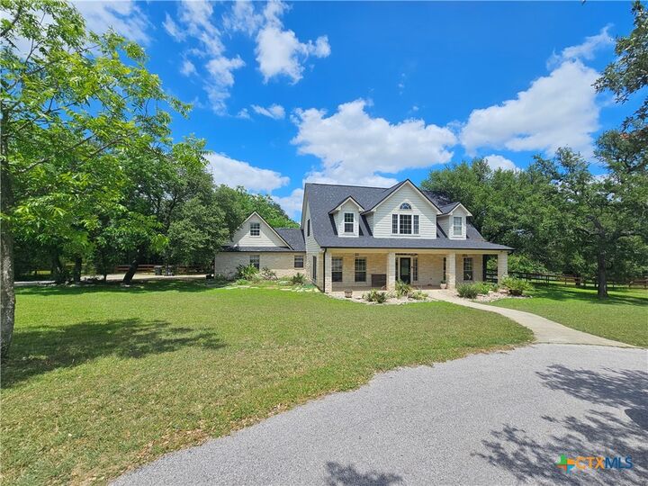 Property Photo:  1060 Great Oaks Drive  TX 76571 