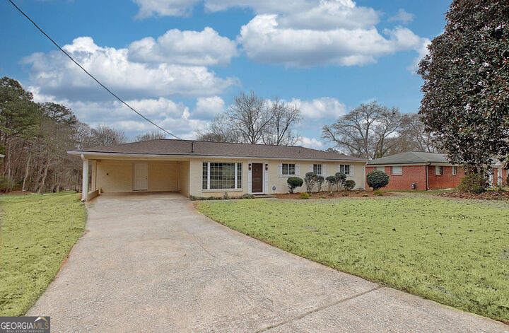 Property Photo:  183 Pine Street NE  GA 30213 