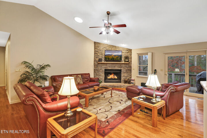 Property Photo: 108 Kenwood Drive TN 38558