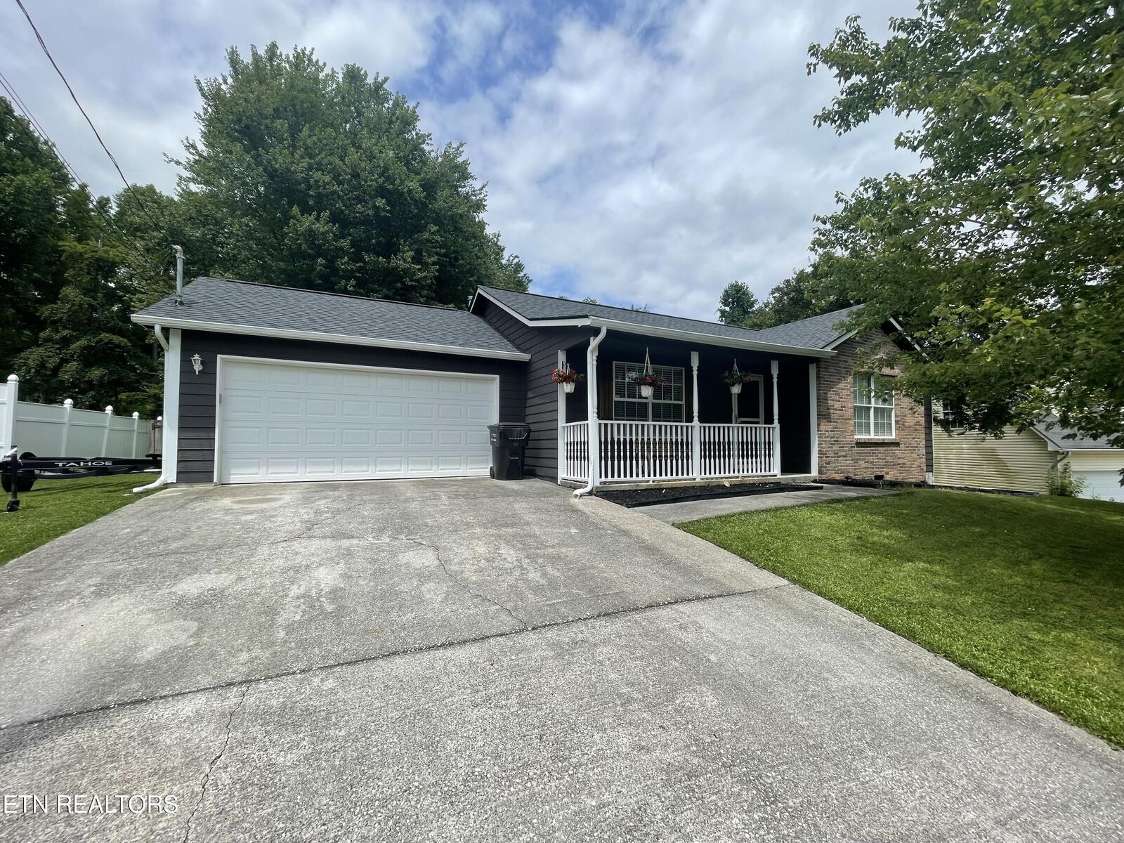 Property Photo:  8272 Oak Terrace Lane  TN 37849 