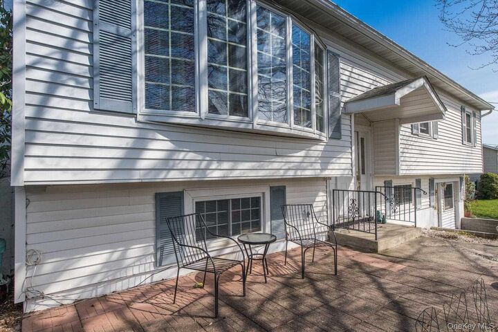 Property Photo:  12 Dwyer Lane  NY 12590 