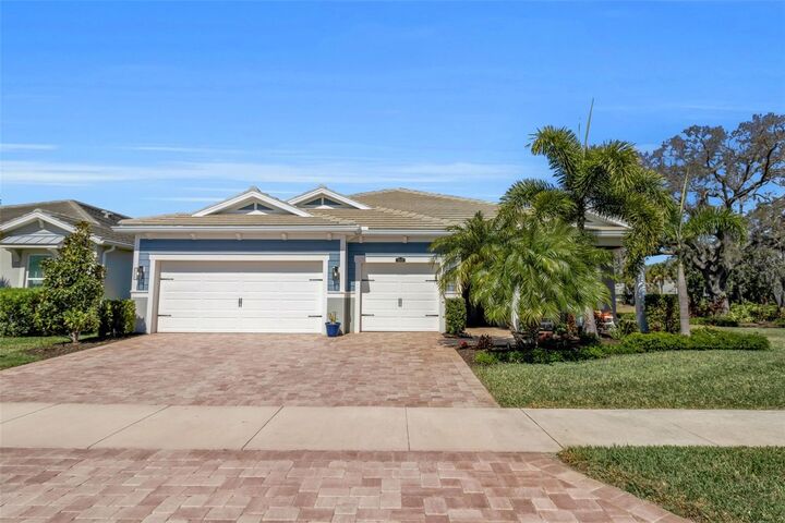 Property Photo: 5649 Long Shore Loop FL 34238