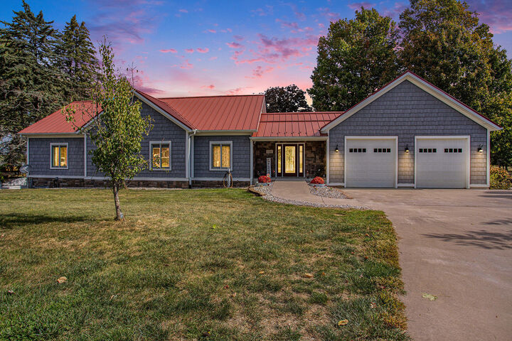 Property Photo:  1252 Cherokee Drive  MI 49094 