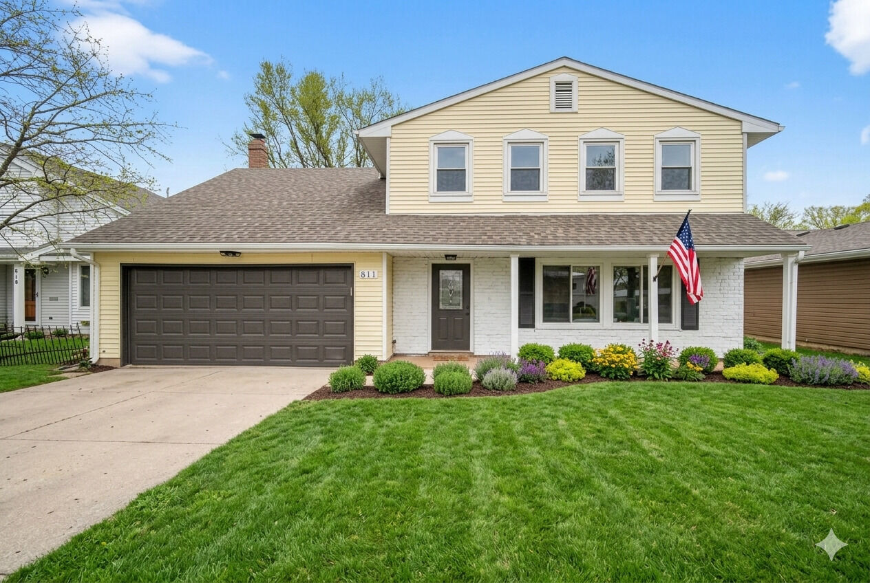 Property Photo: 811 Copley Lane IL 60431