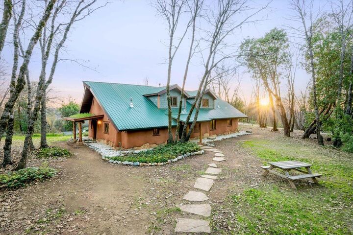 Property Photo:  18085 Oak Tree Road  CA 95959 