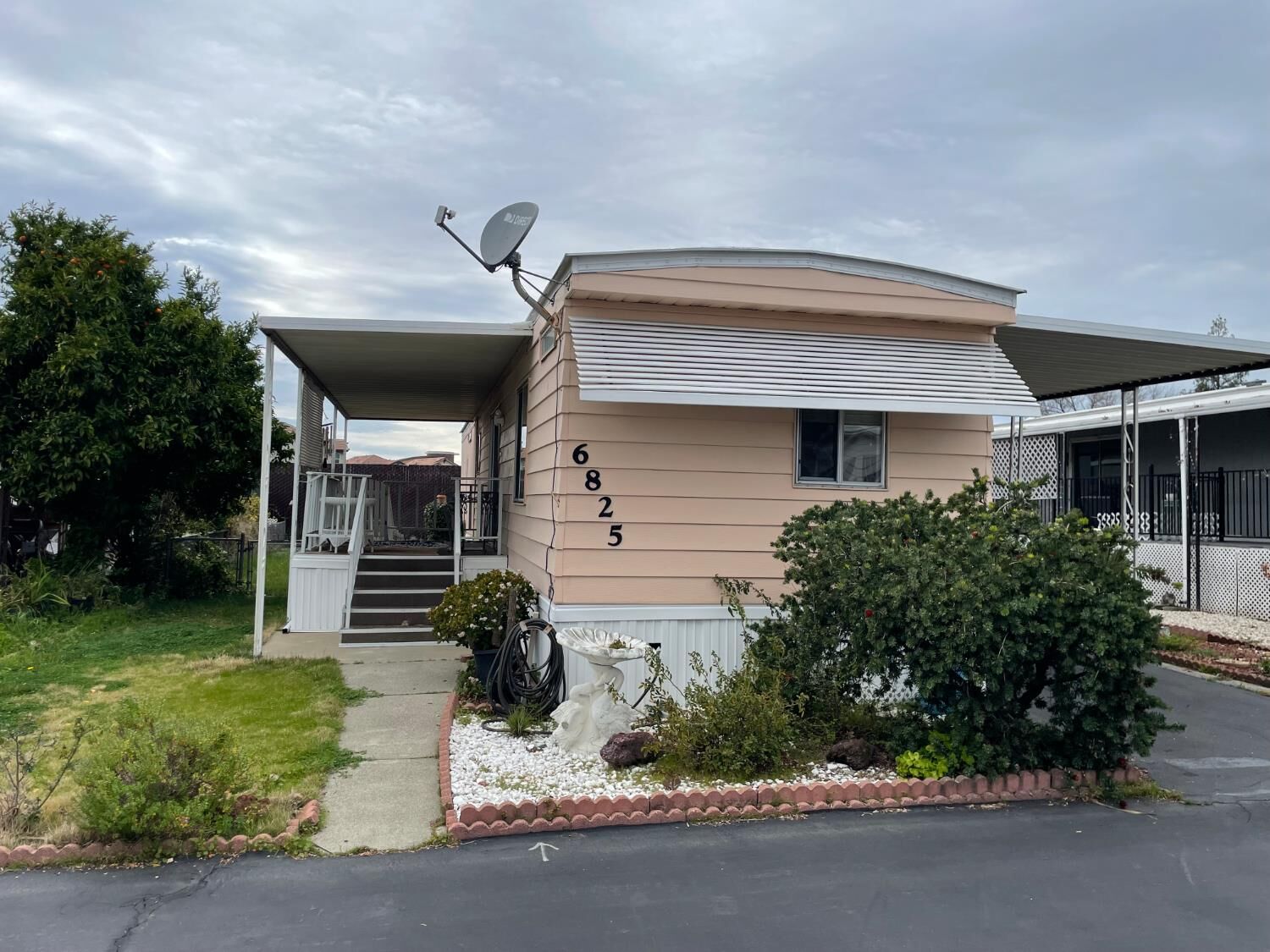 Property Photo: 6825 Capital Circle 204 CA 95828