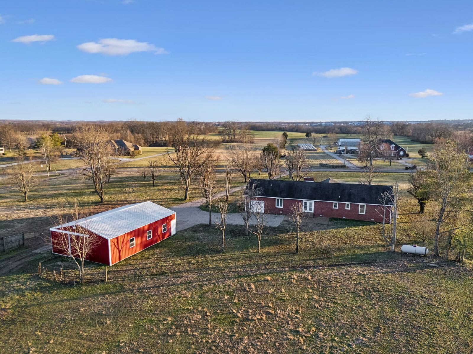 Property Photo: 353 Branham Mill Rd TN 37066