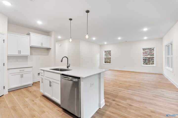 Property Photo: 4810 Drews Dogwood Lane AL 35810