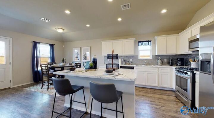 Property Photo:  117 Coral Bells Road  AL 35773 