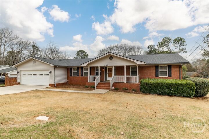 Property Photo: 389 Ashton Drive GA 30606