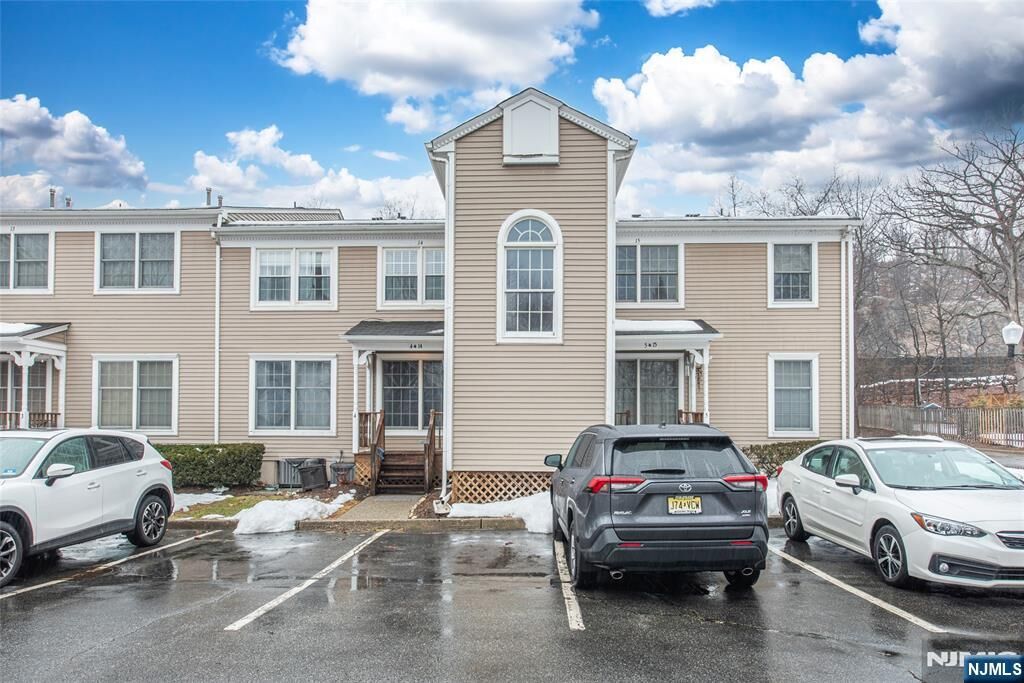 Property Photo:  120 Willard Street 14  NJ 07442 