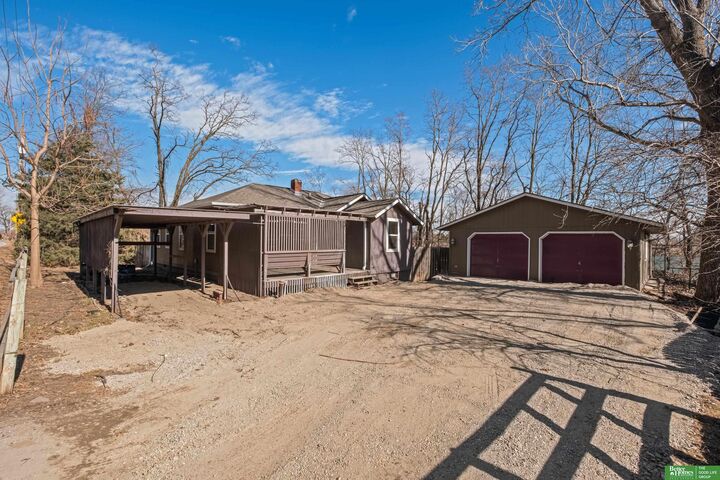 Property Photo: 1305 Campanile Road NE 68069