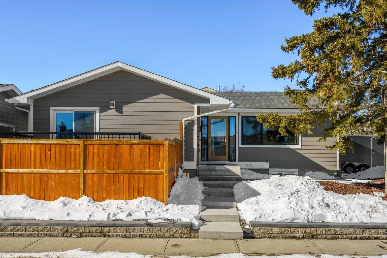 Property Photo: 119 Silvercreek Close NW AB T3B 4G2