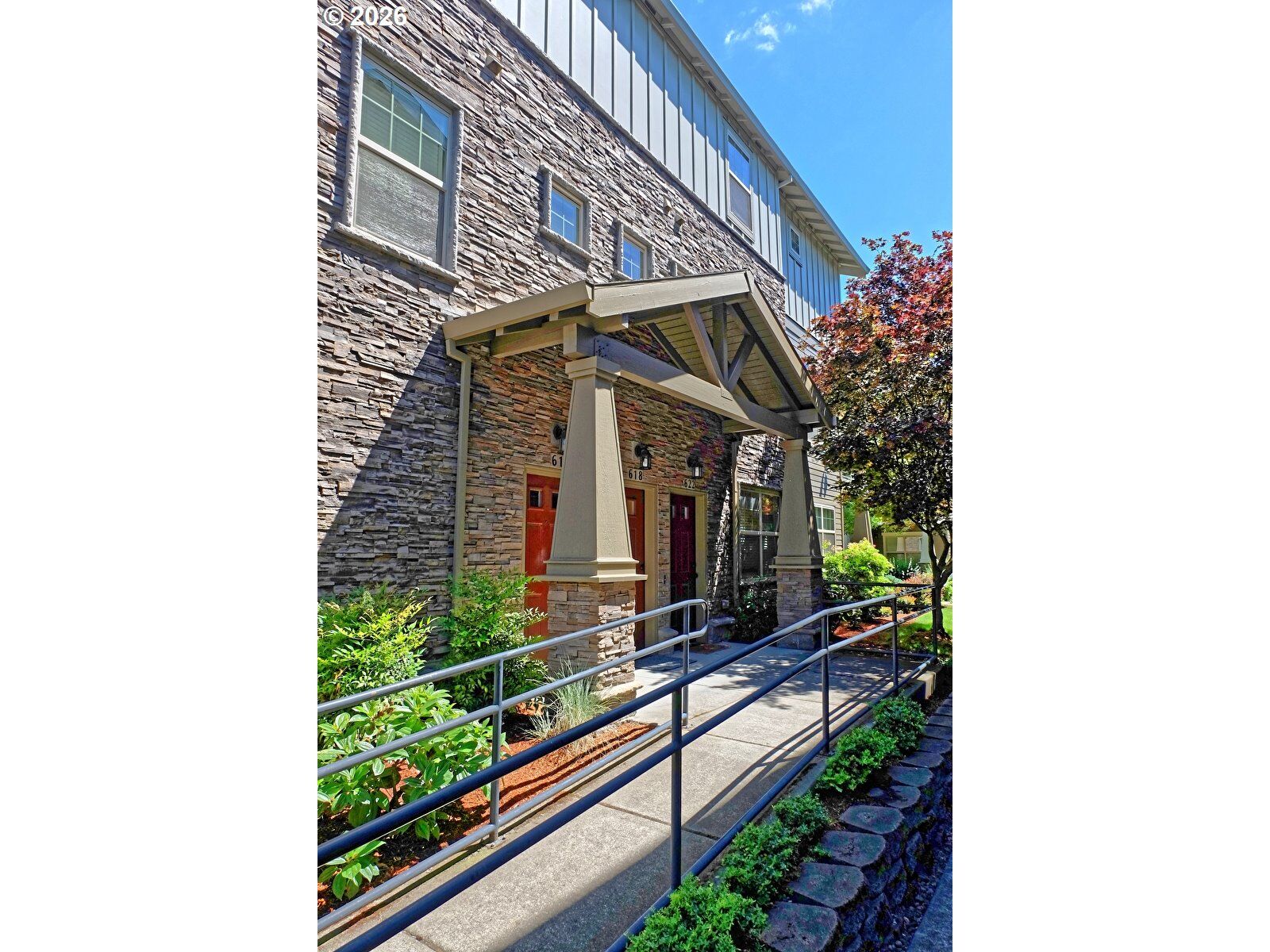 Property Photo:  618 NE Garswood Ln  OR 97006 