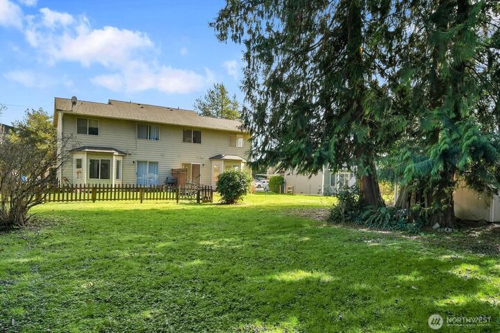 Property Photo:  14916  48th Avenue W  WA 98026 