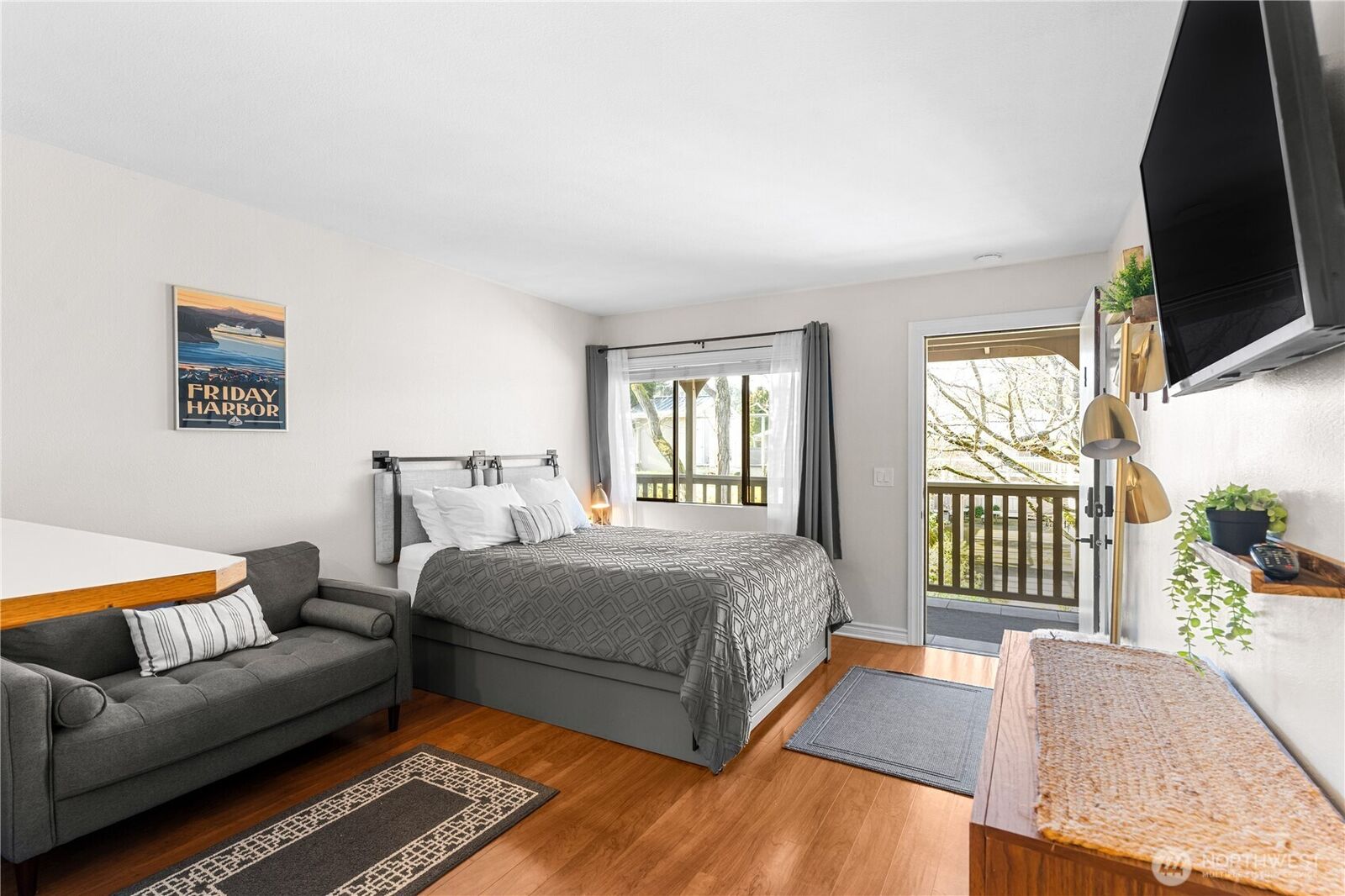 Property Photo:  250  Tucker Avenue 4  WA 98250 